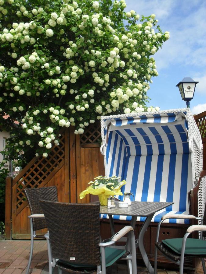 Hotel - Pension Zur Mole Wiek auf Rügen Extérieur photo