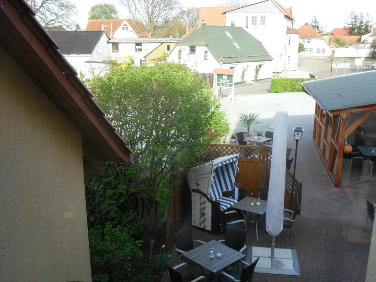 Hotel - Pension Zur Mole Wiek auf Rügen Extérieur photo